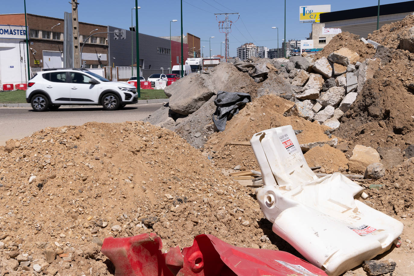 Las imágenes de las obras eternas de la avenida de El Norte de Castilla