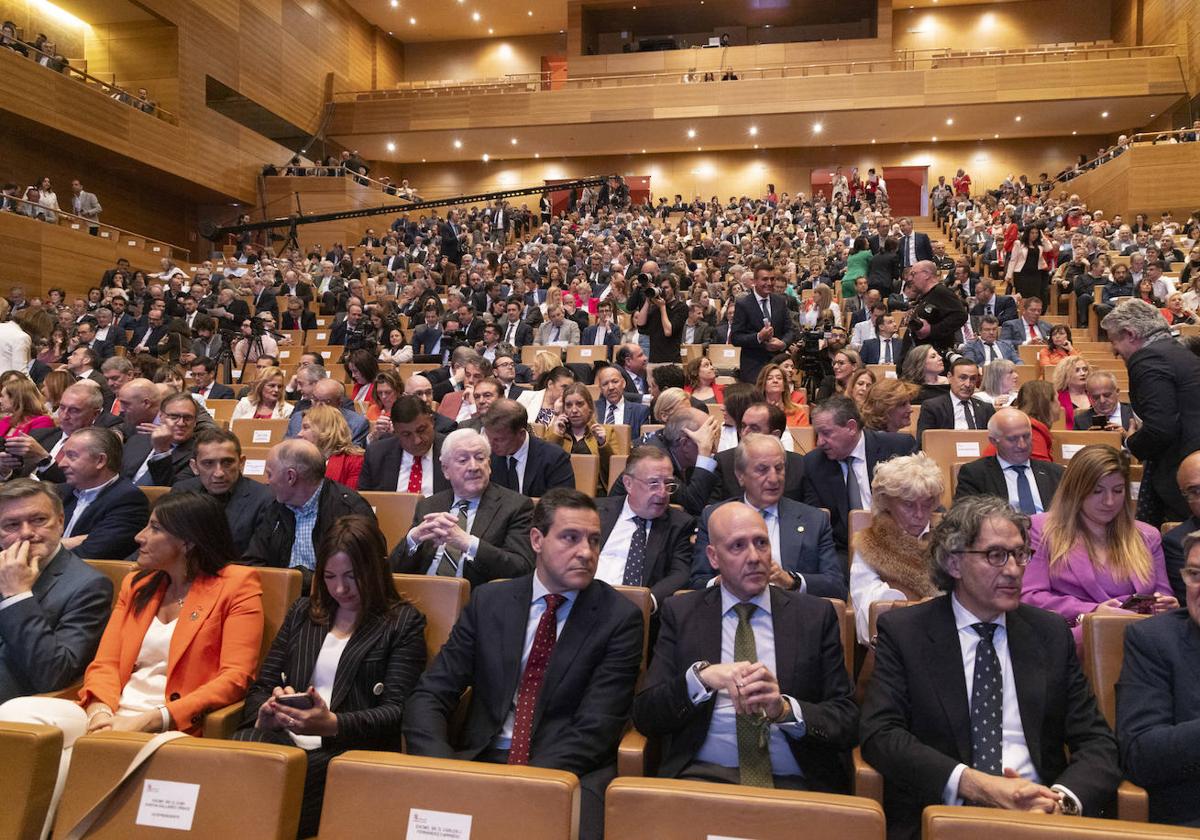 Los asistentes a la gala de Premios de Castilla y León en Valladolid