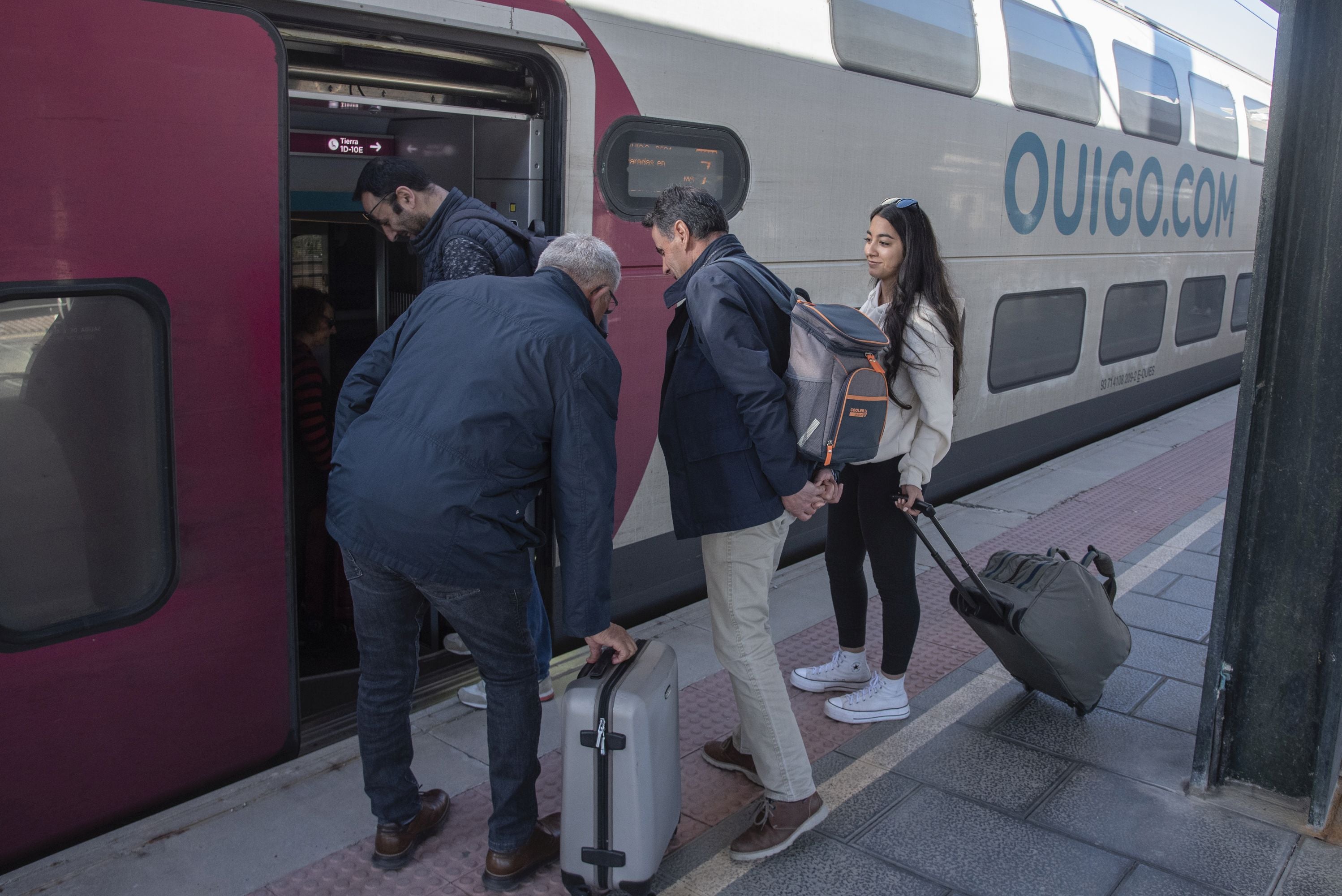 El primer trayecto de Ouigo en Segovia, en imágenes