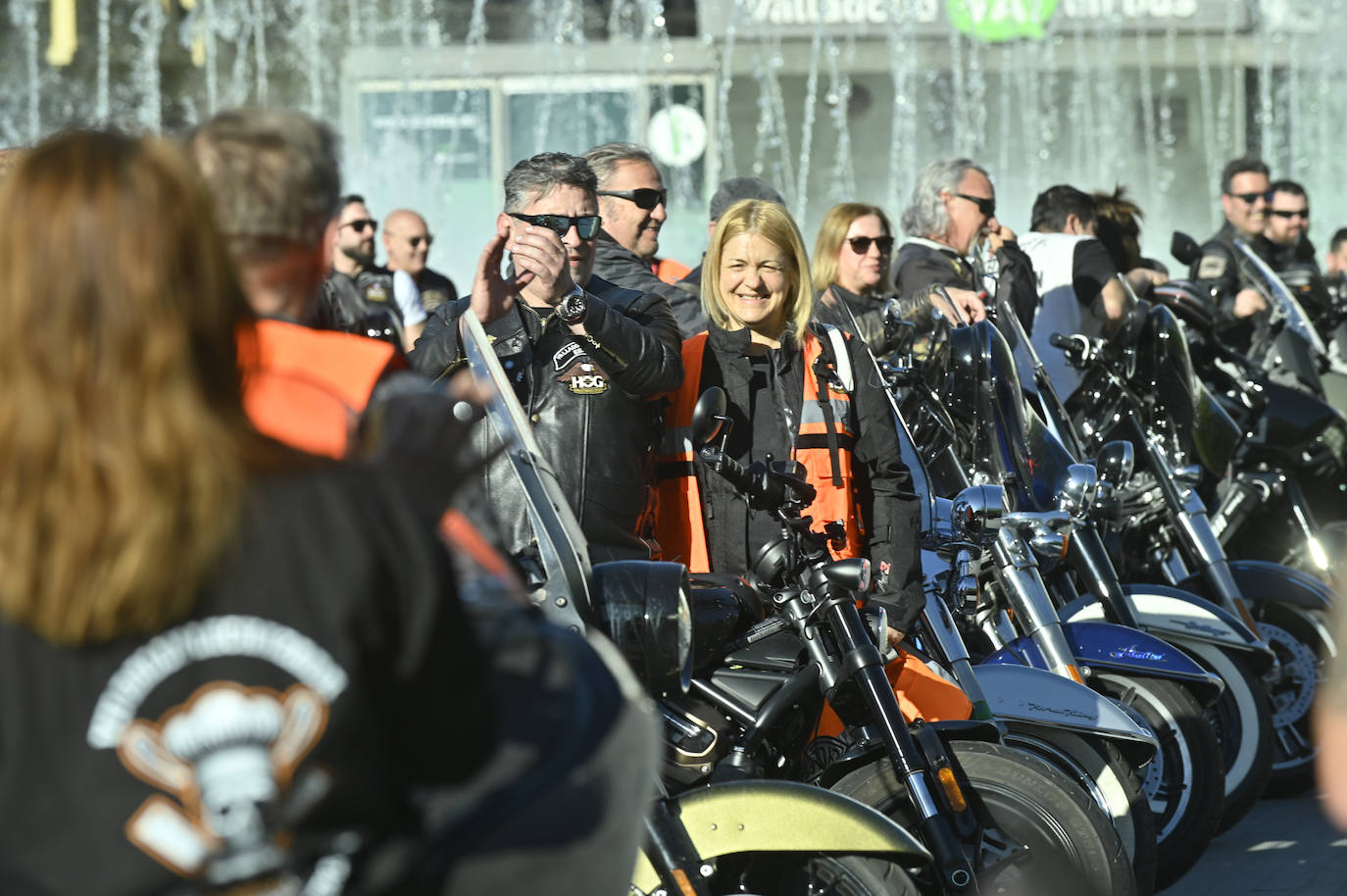 Las imágenes de la concentración de Harleys en la plaza Zorrilla de Valladolid