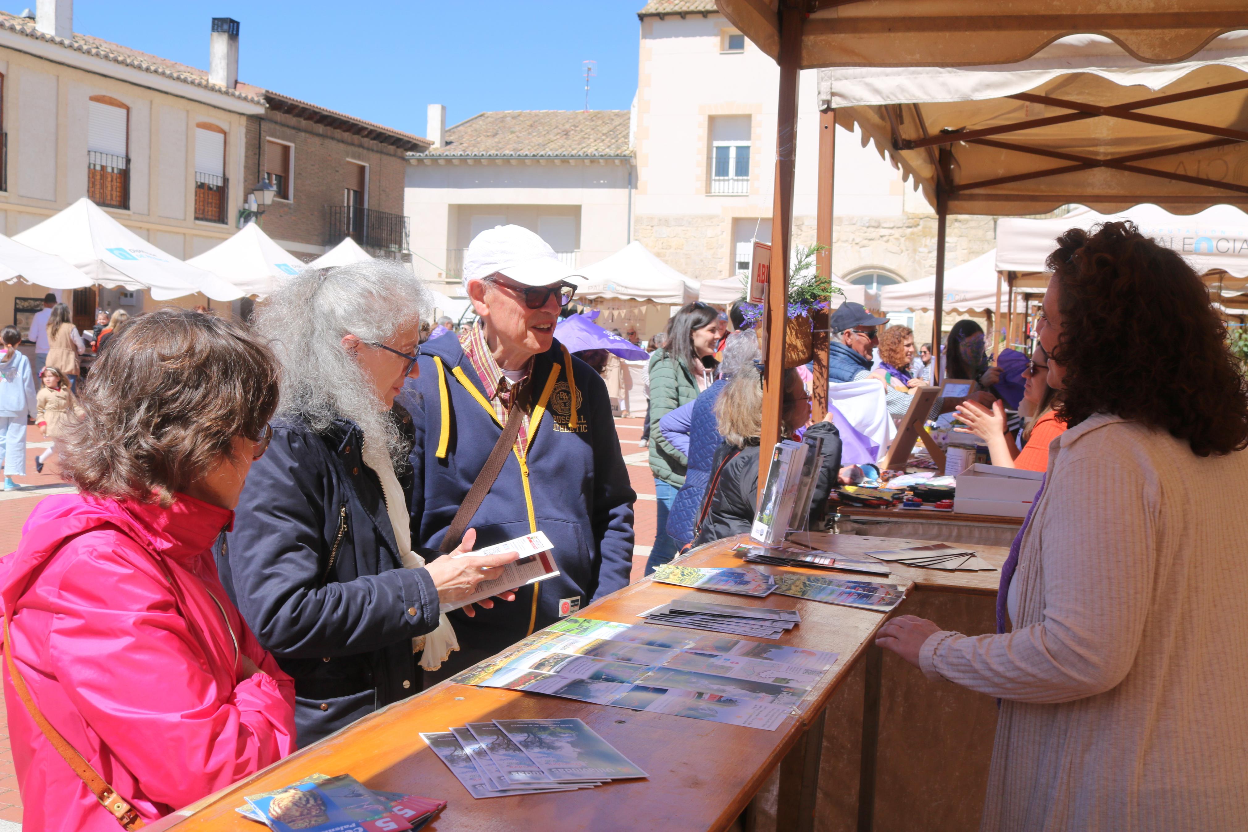 IV Feria de Exaltación de las Lilas en Villaviudas