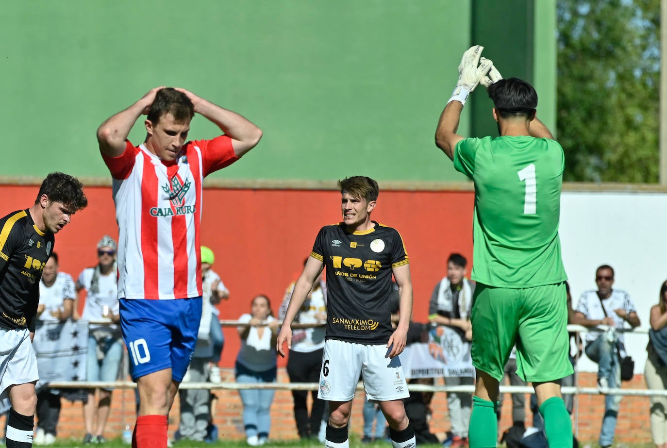 Las imágenes del partido entre el Tordesillas y el Salamanca