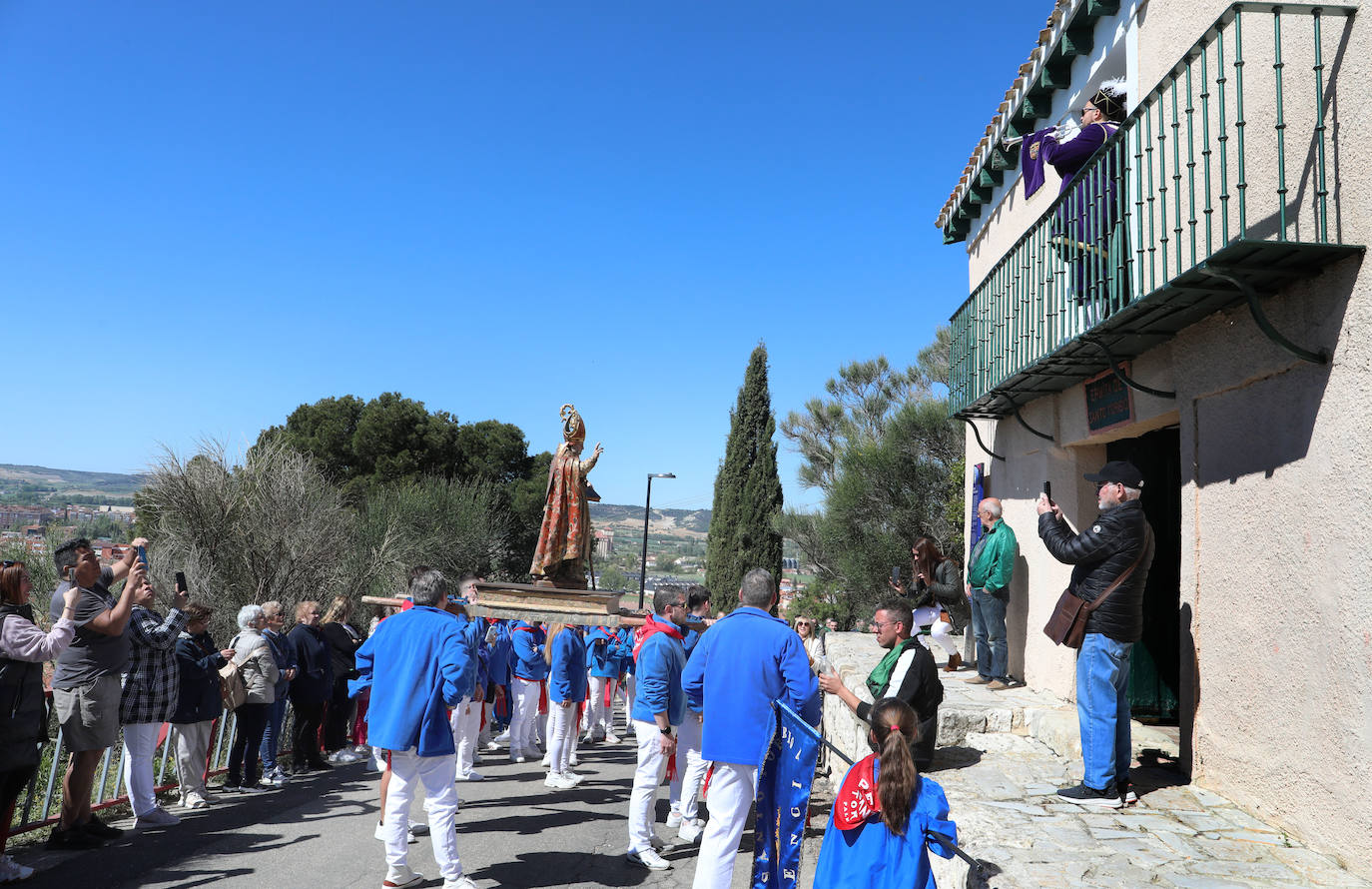 La pedrea de Cristo aúna tradición y el arte de coger bolsas