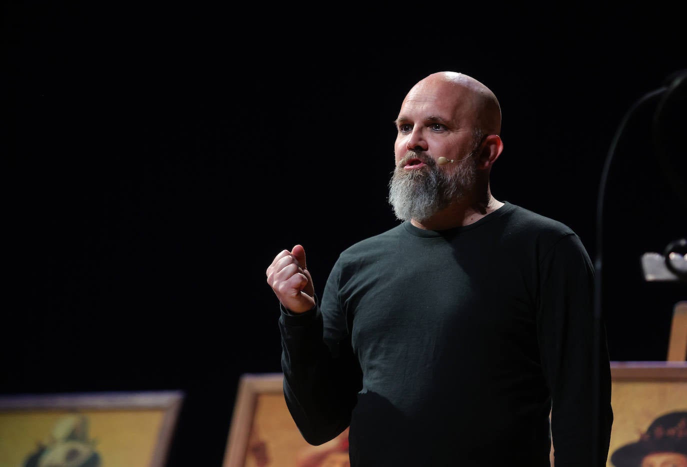Gamoneda realza con su poesía el Día del Libro en Paredes