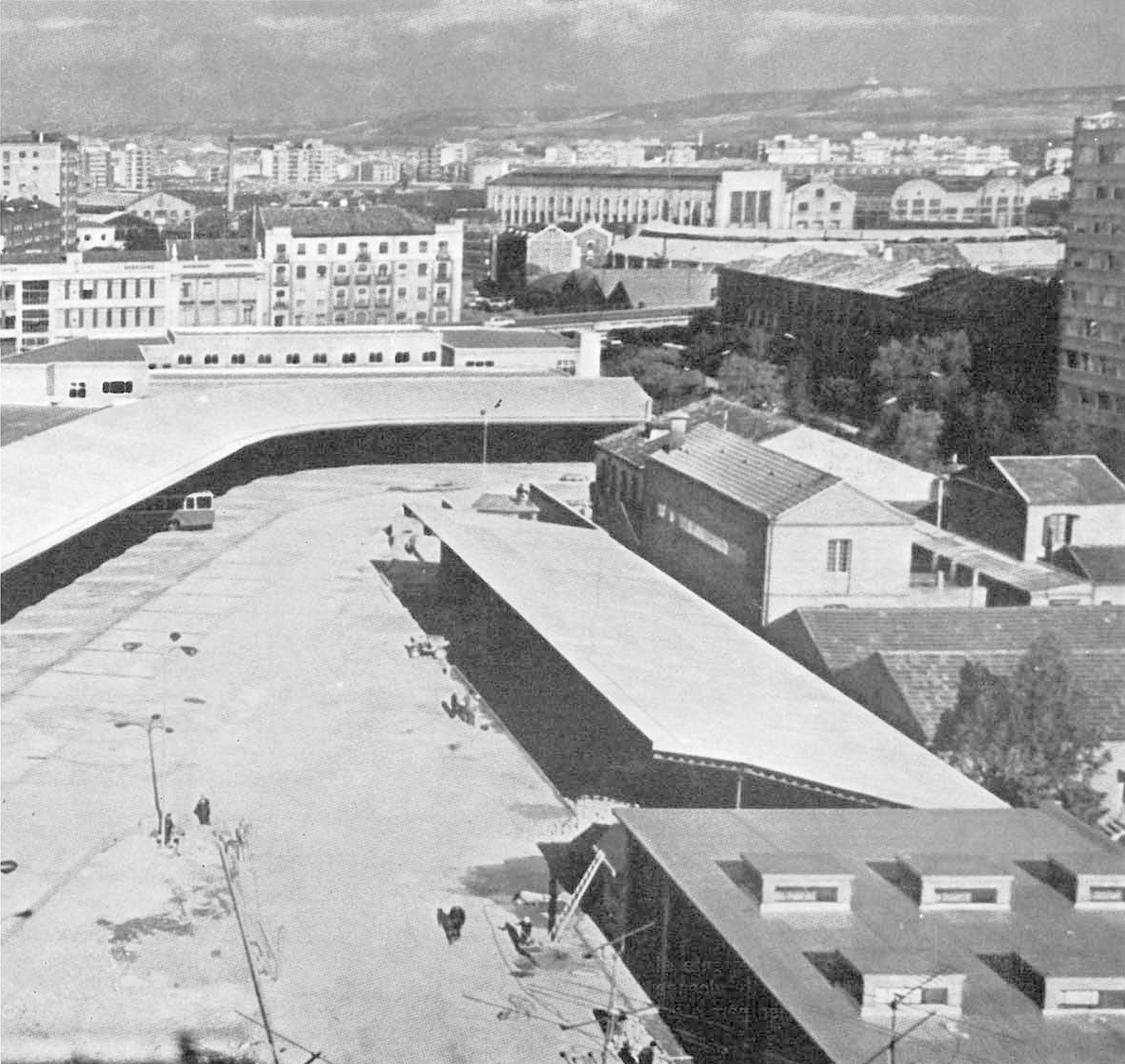 Toma cenital de la estación de autobuses de Valladolid en 1972