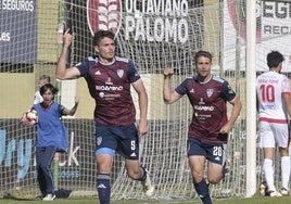 Sergi Molina celebra el 1-0.