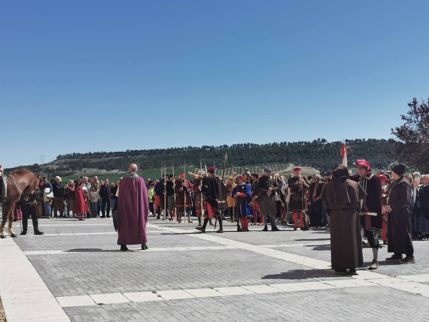 Éxito de público en el Mercado Comunero de Torrelobatón