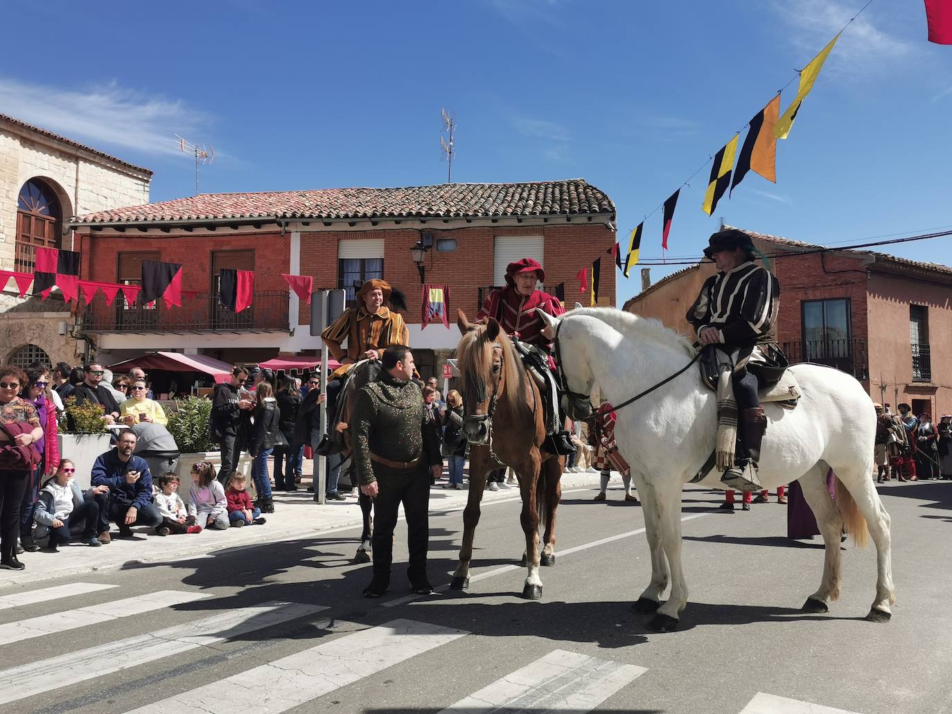 Éxito de público en el Mercado Comunero de Torrelobatón