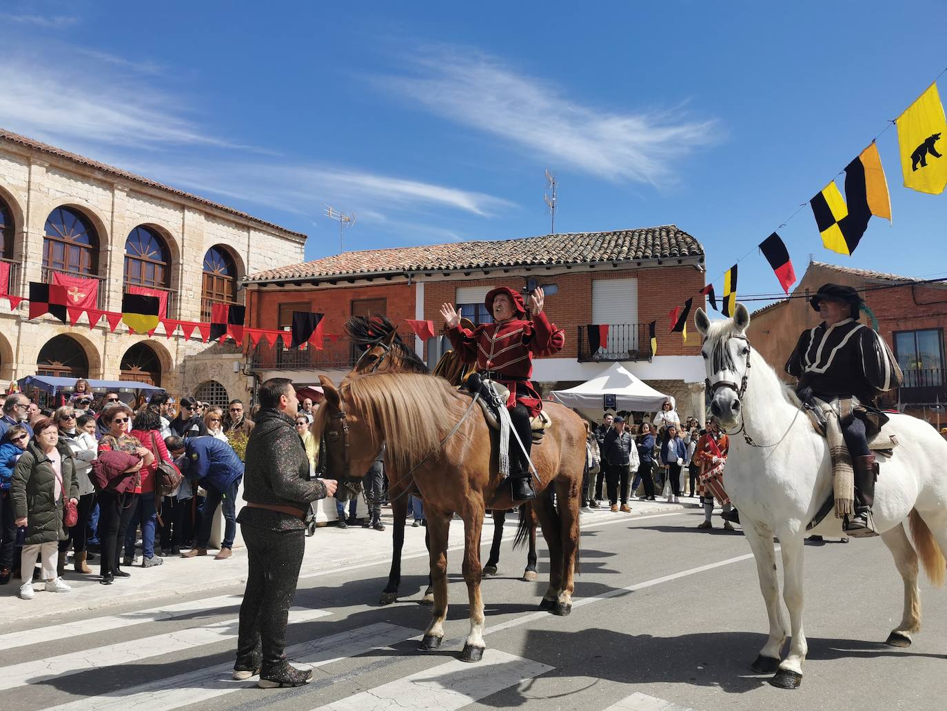 Éxito de público en el Mercado Comunero de Torrelobatón