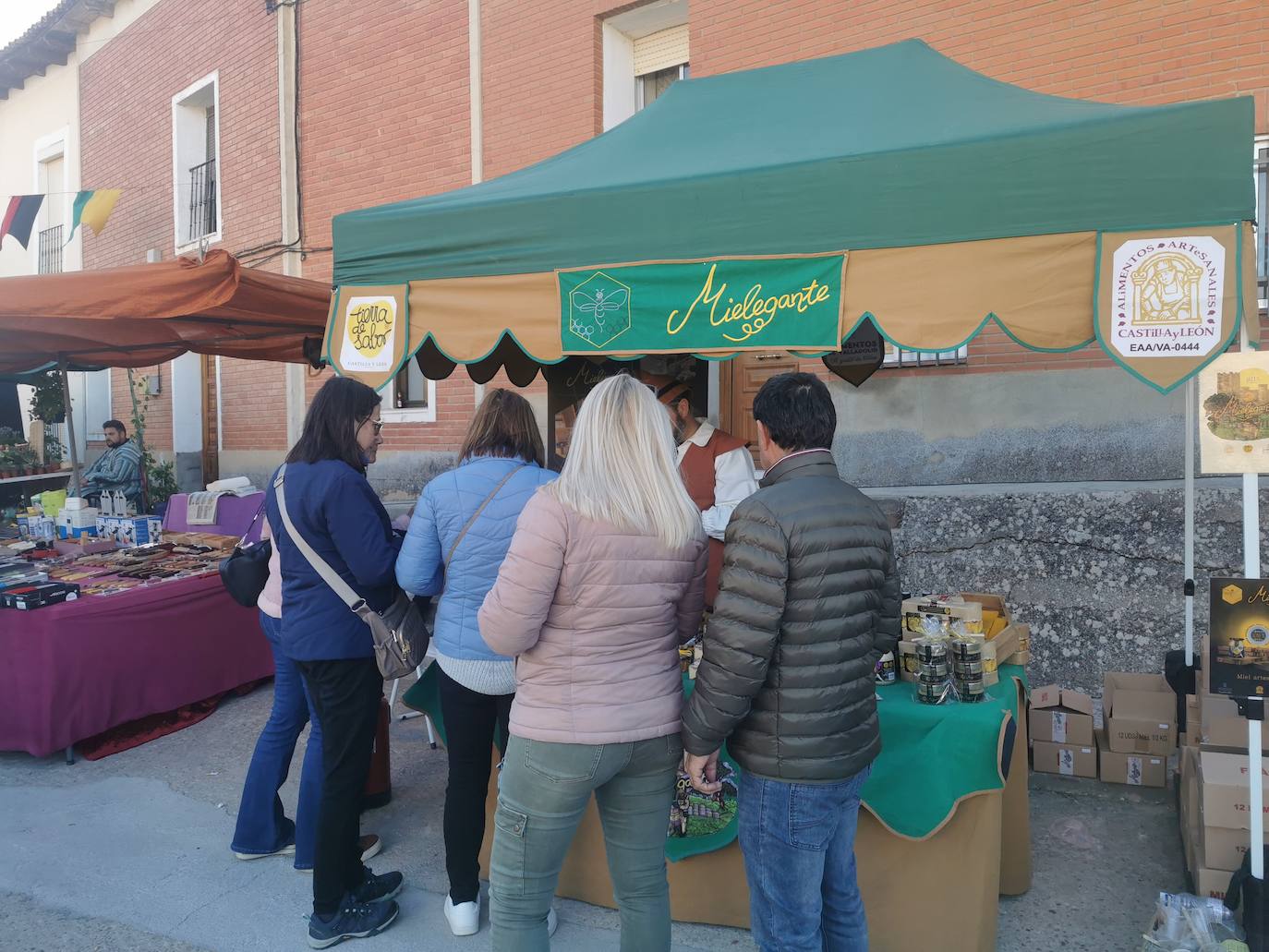 Éxito de público en el Mercado Comunero de Torrelobatón