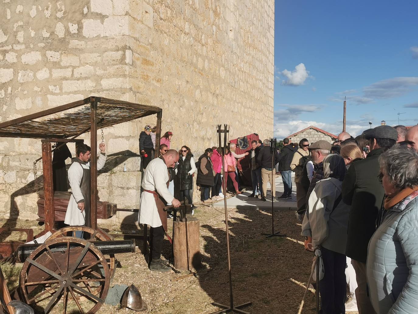 Éxito de público en el Mercado Comunero de Torrelobatón