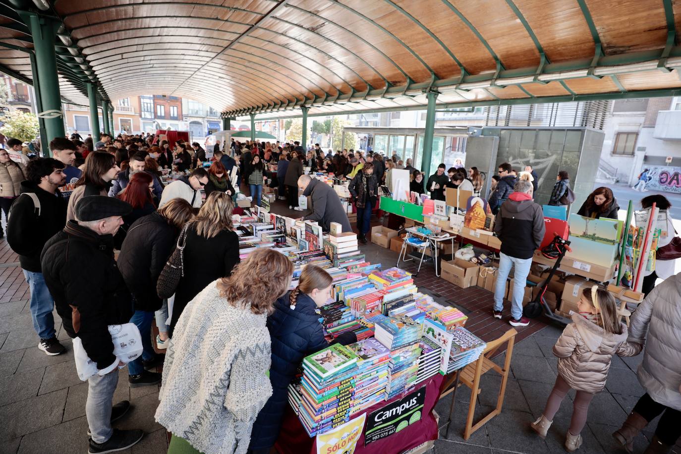 Valladolid celebra el Día del Libro