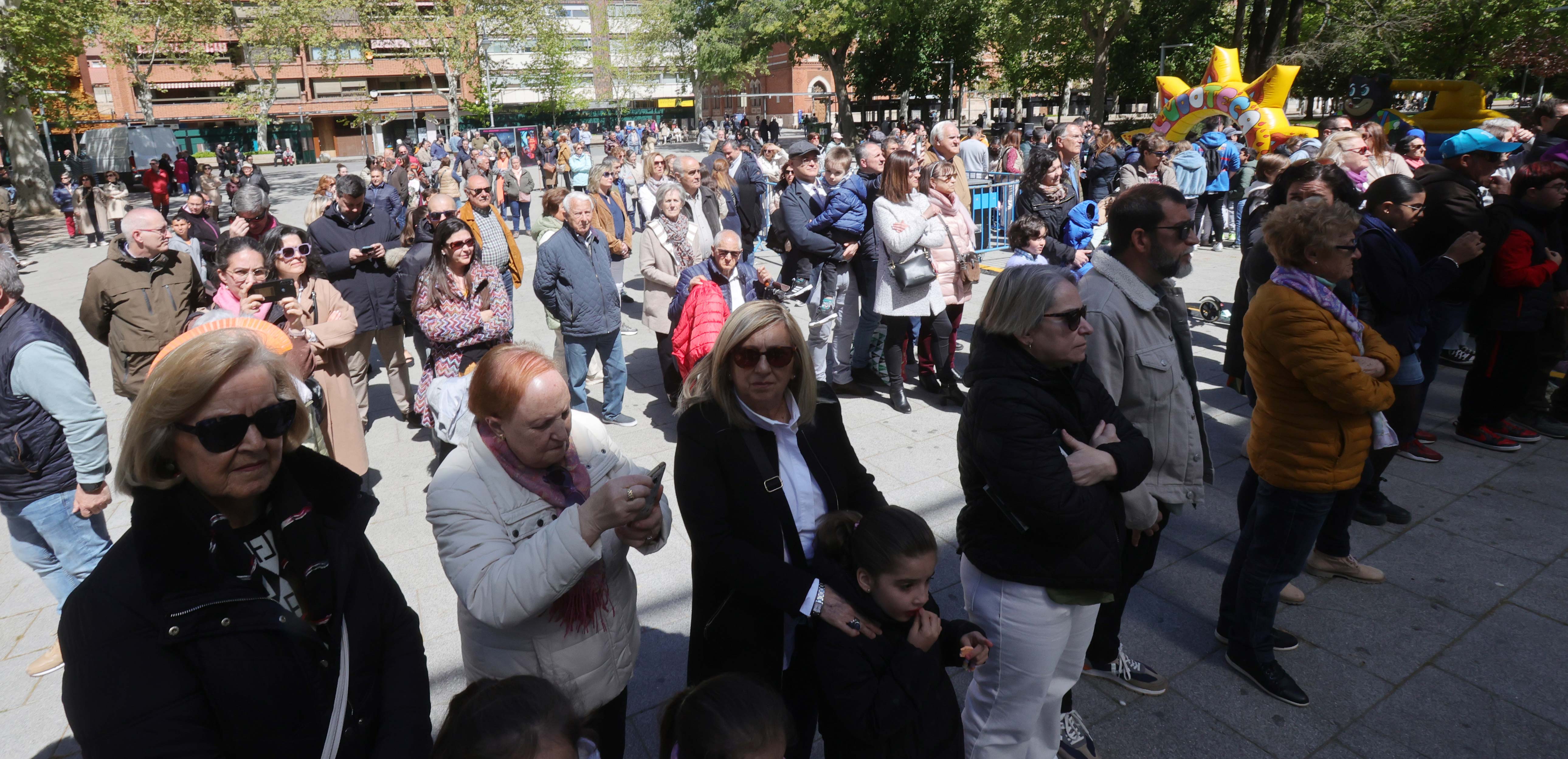 Bailes y casetas por el Día de la Comunidad en Palencia