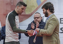 El vicepresidente de la Junta, Juan García-Gallardo, participa en la entrega de premios de la carrera y marcha popular