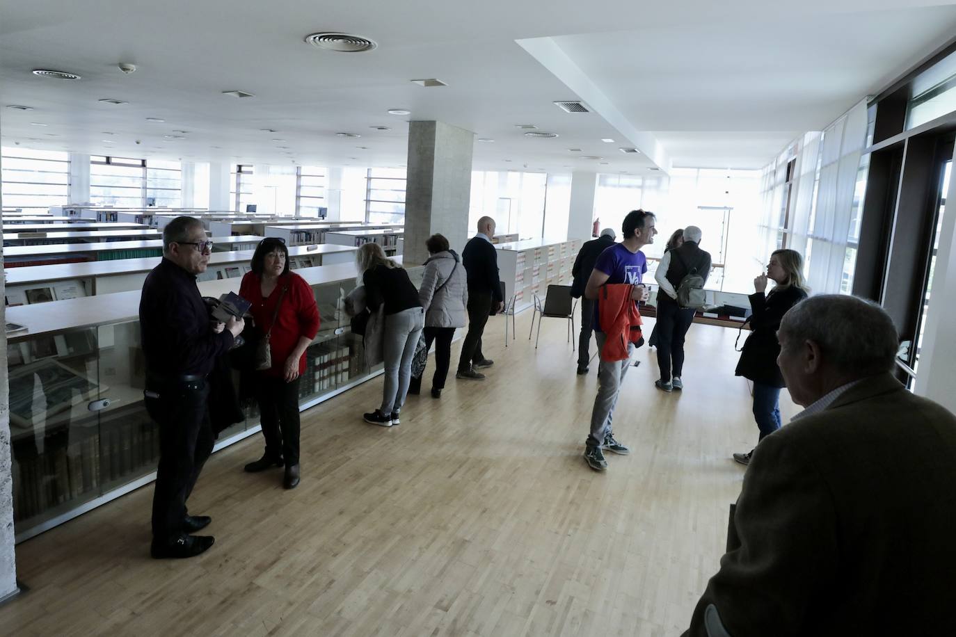 Las Cortes de Castilla y León celebran una jornada de puertas abiertas