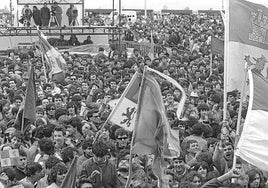 Asistentes a la fiesta de Villalar en 1986.