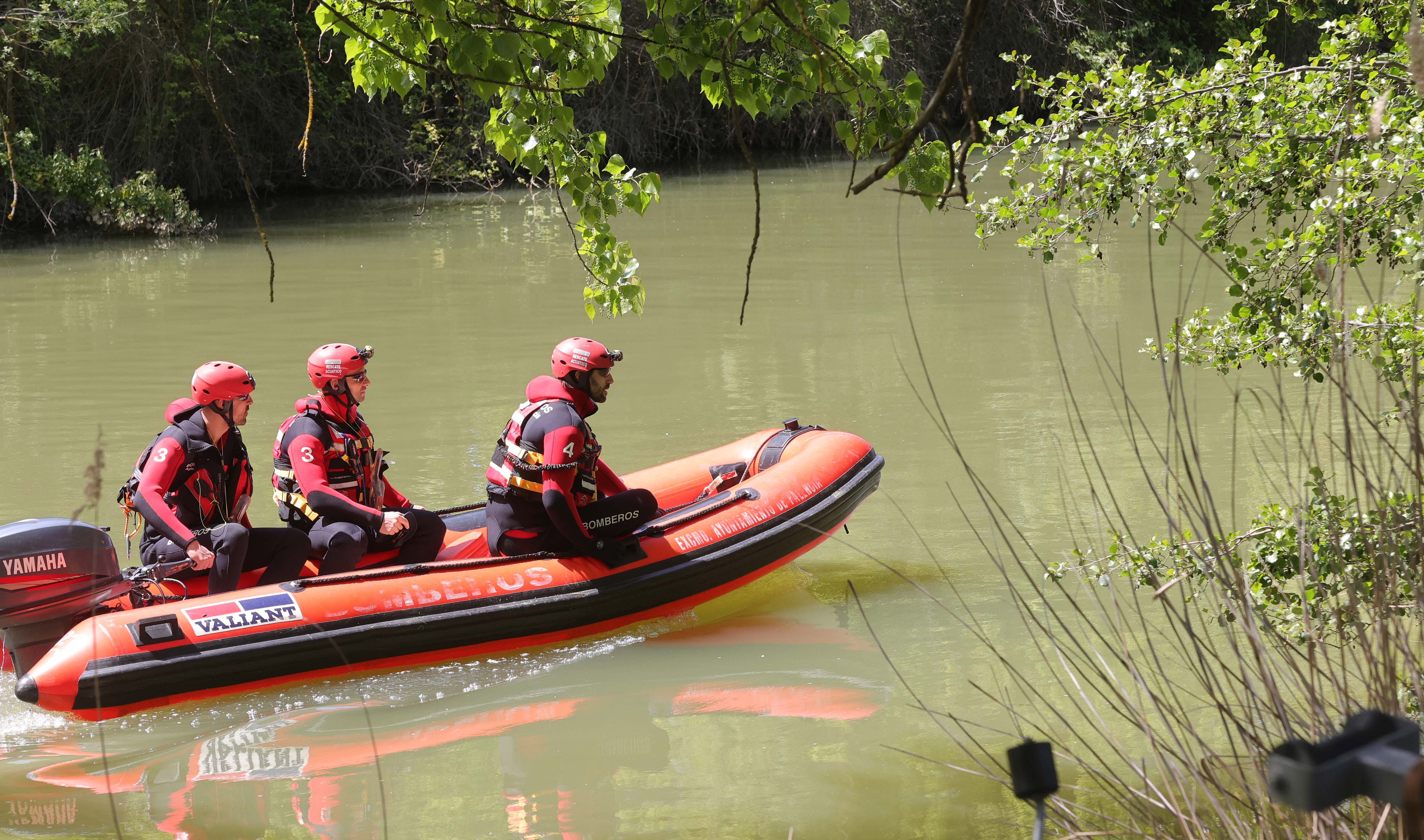 Bomberos buscan a un anciano en las inmediaciones del río Carrión