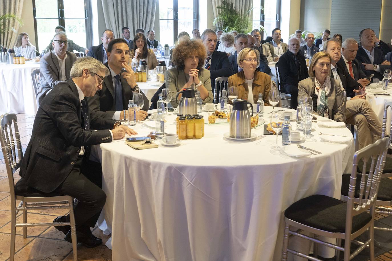 Ignacio Foces (El Norte de Castilla), Guzmán Gómez (alcalde de Medina del Campo), Inés Pocos, Olga Fernández y Lucía Fernández (Bodegas Tinto Pesquera).