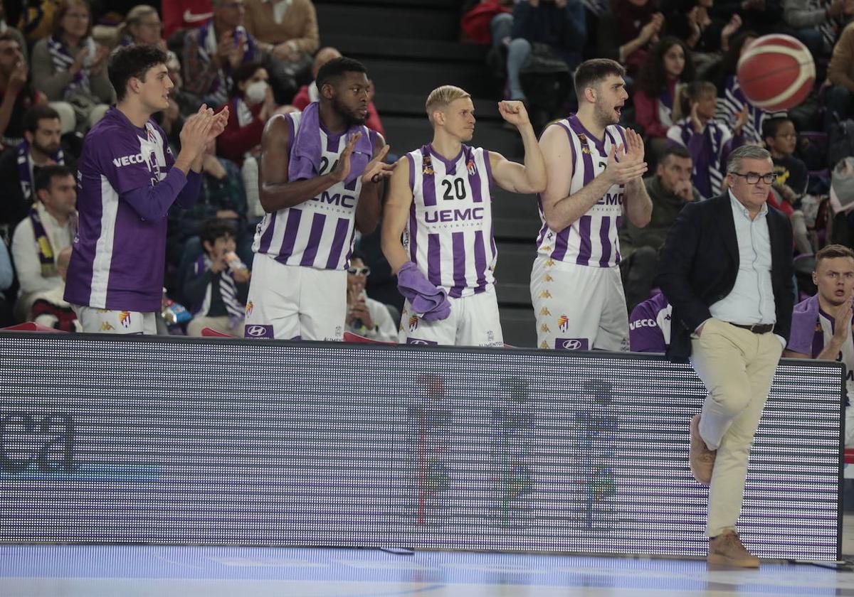 García-Abril, Nwogbo, Kovacevic, Jaime Fernández y Paco García, en el partido de ida ante el Betis.