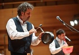 Diego Galaz y Jorge Arribas, en el escenario del Miguel Delibes.