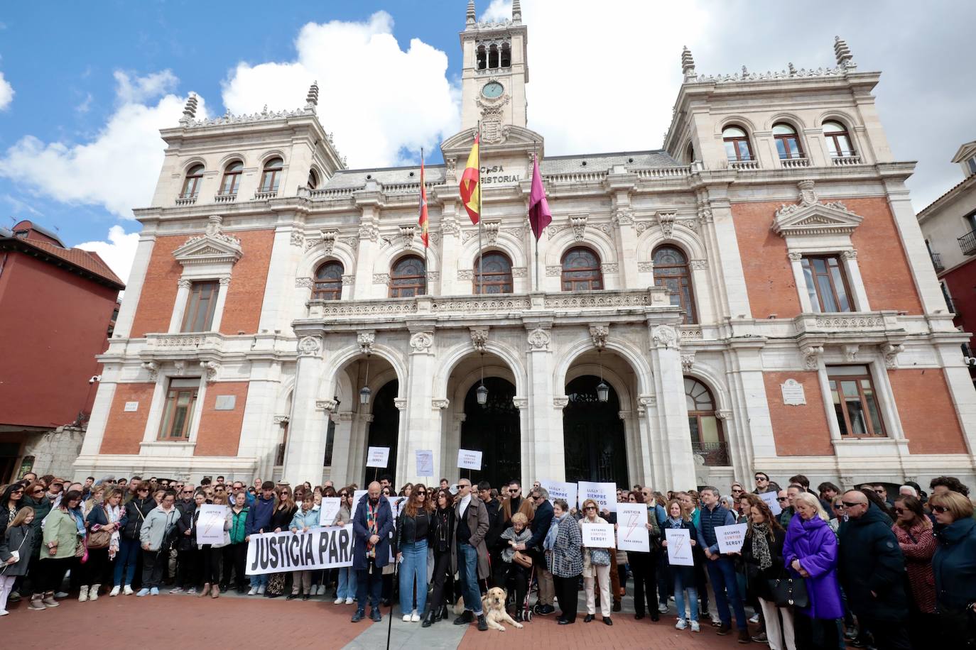 El homenaje a Sergio Delgado en la Plaza Mayor, en imágenes