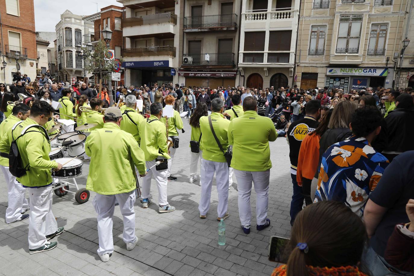 La segunda jornada de charangas de Peñafiel, en imágenes