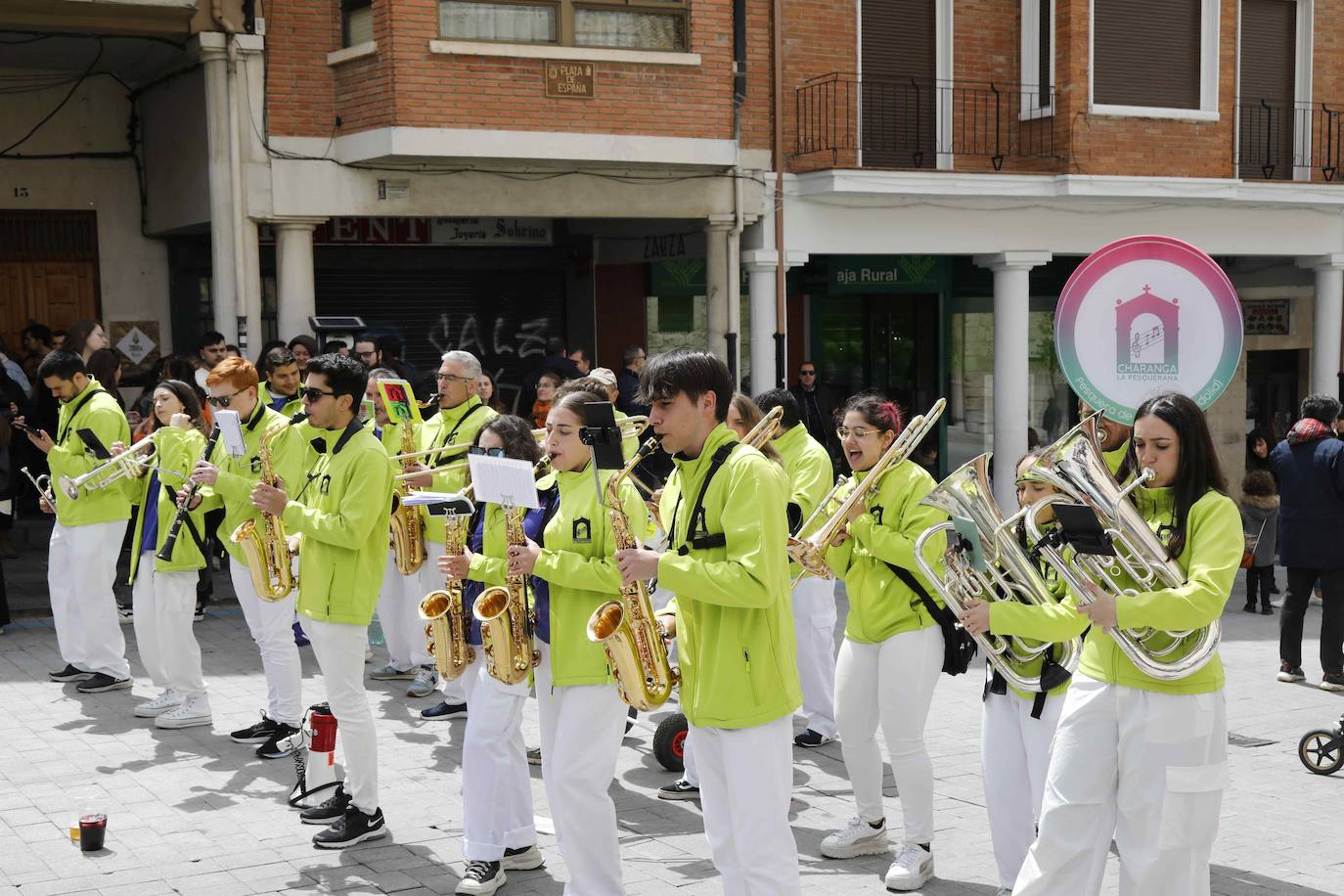 La segunda jornada de charangas de Peñafiel, en imágenes