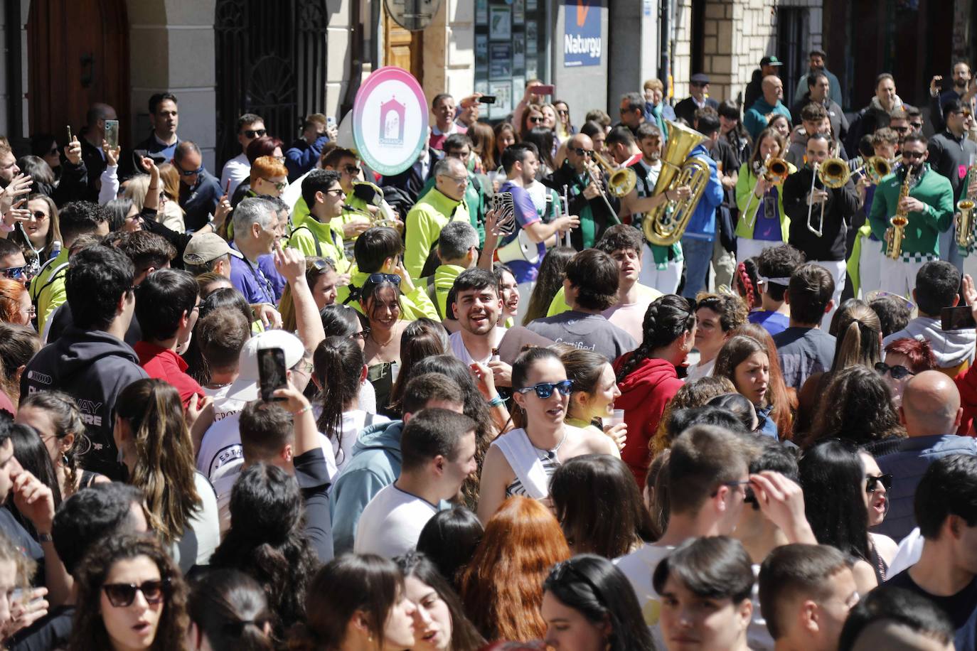 La segunda jornada de charangas de Peñafiel, en imágenes