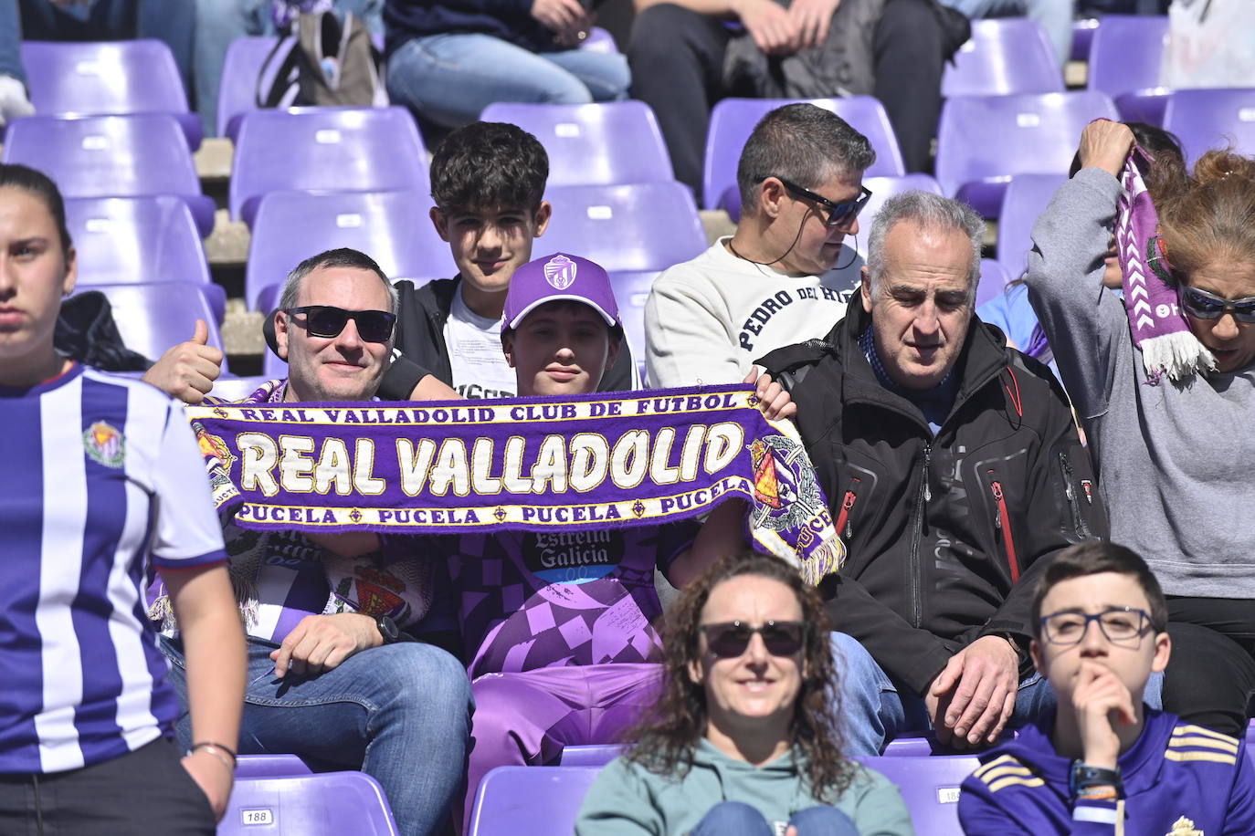 Búscate en la grada del estadio José Zorrilla (2/4)