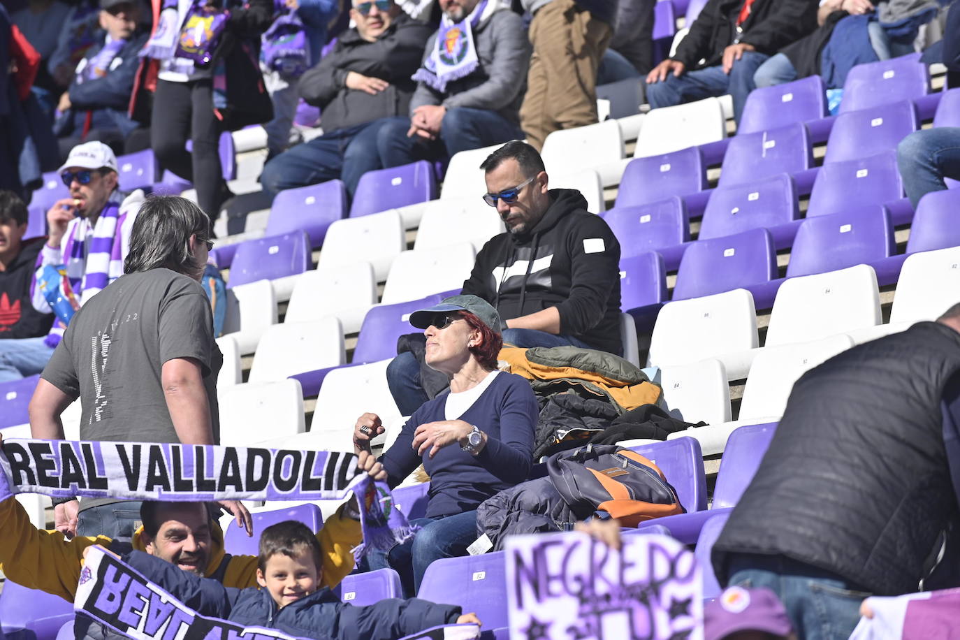 Búscate en la grada del estadio José Zorrilla (3/4)