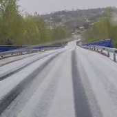 La nieve de mayo sorprende a León: «Esto es la bomba»