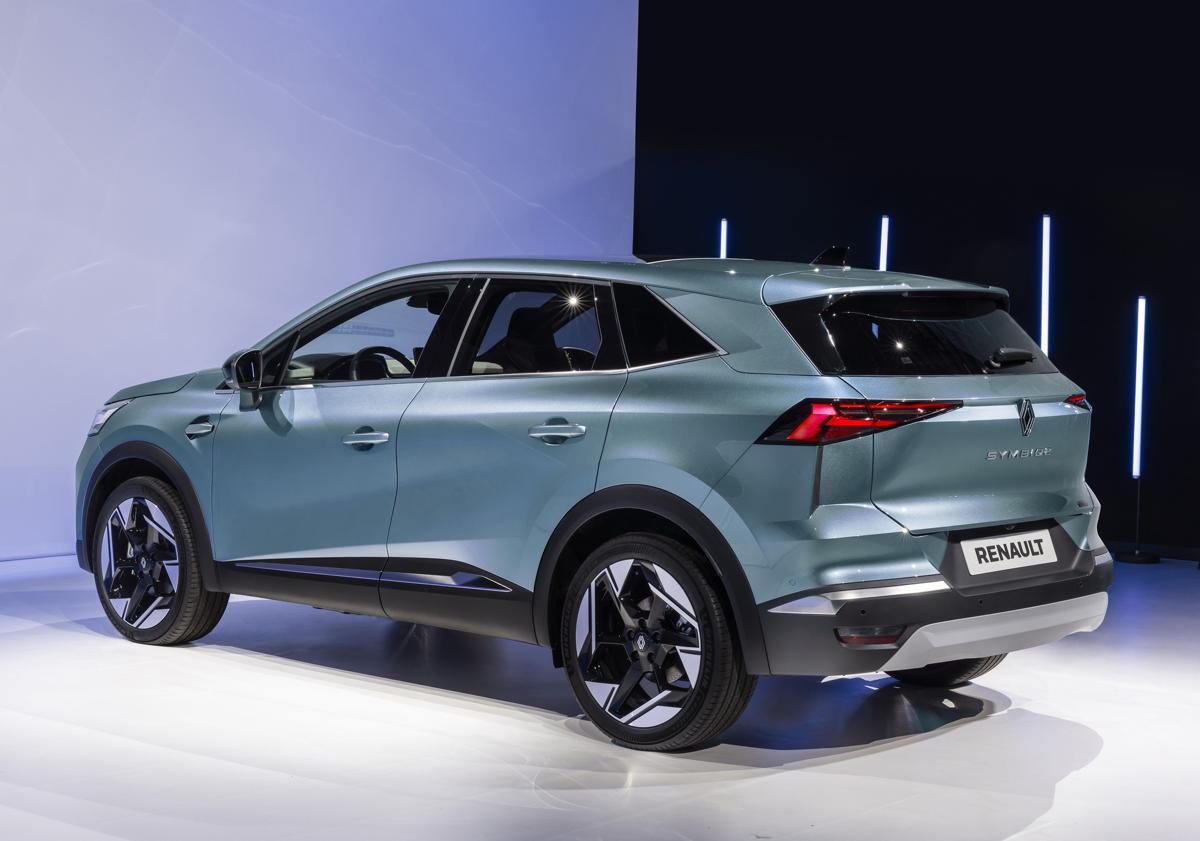 Imagen principal - Renault lanza el nuevo Symbioz, SUV híbrido fabricado en Valladolid