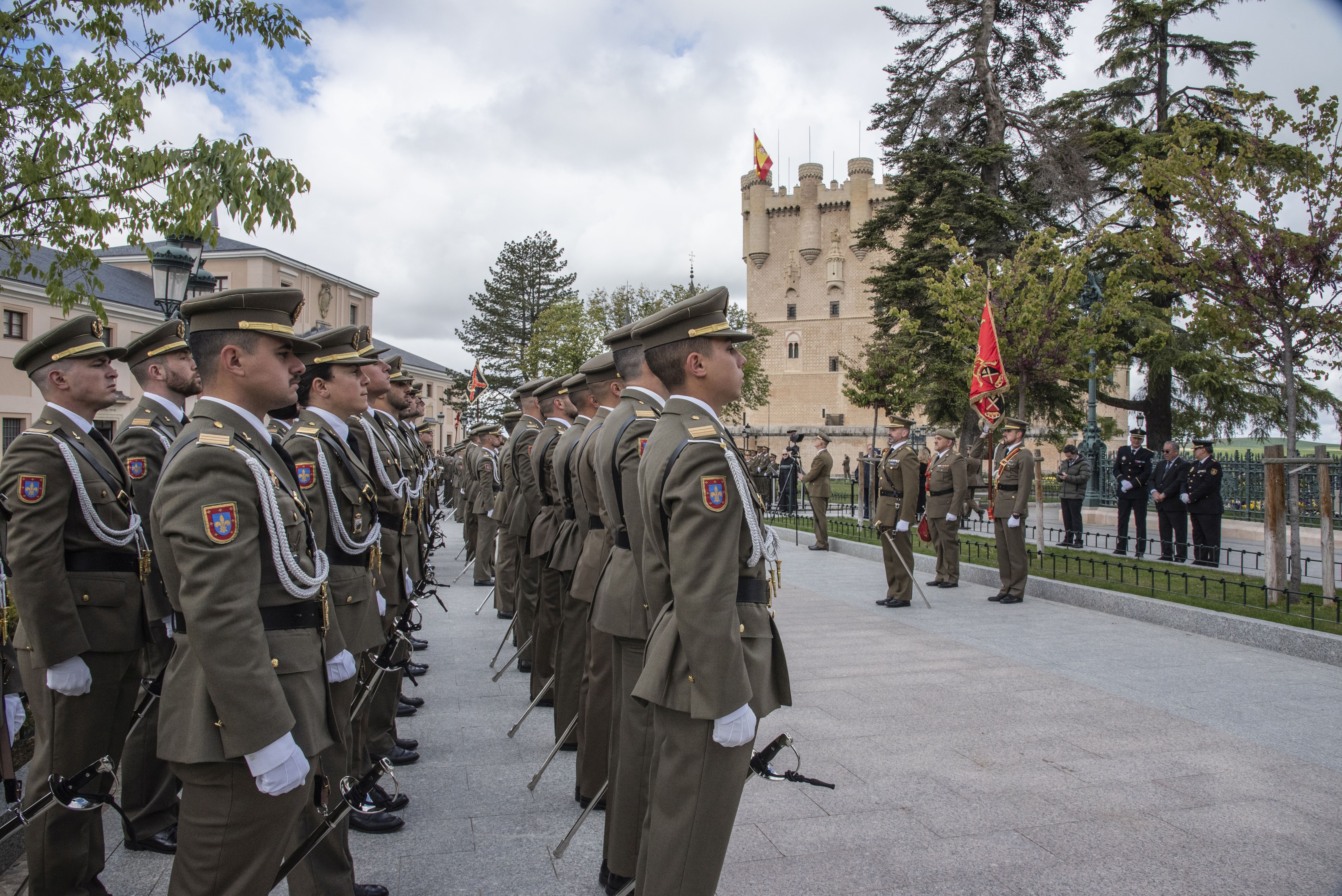 El homenaje a Daoiz y Velarde, en imágenes