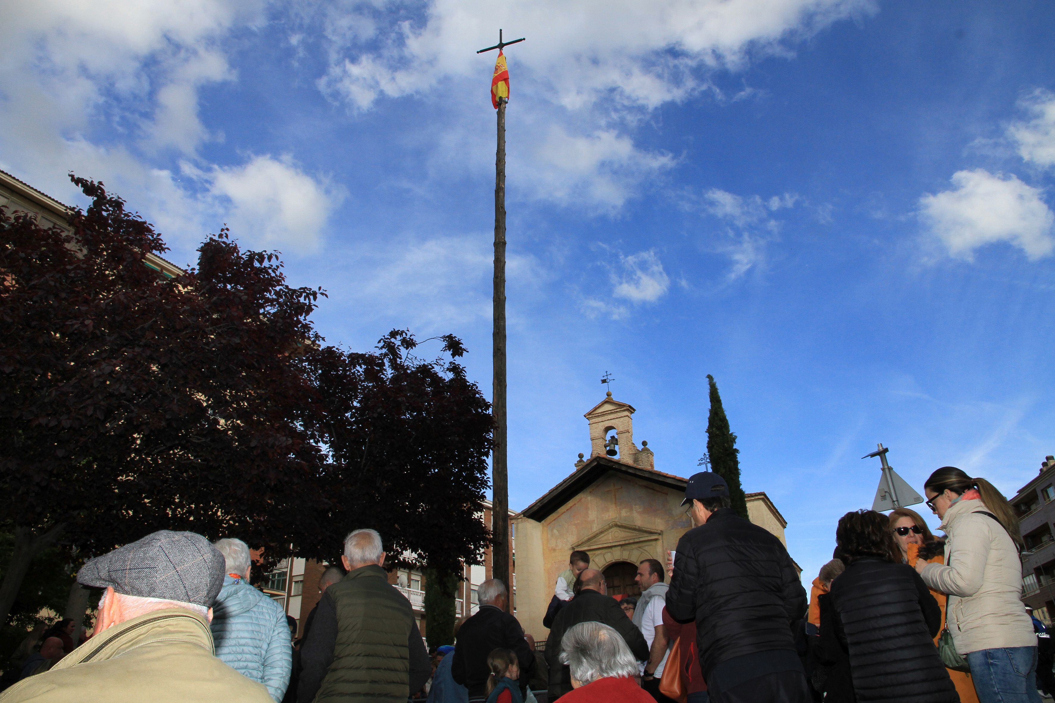 La subida del mayo en el Cristo del Mercado