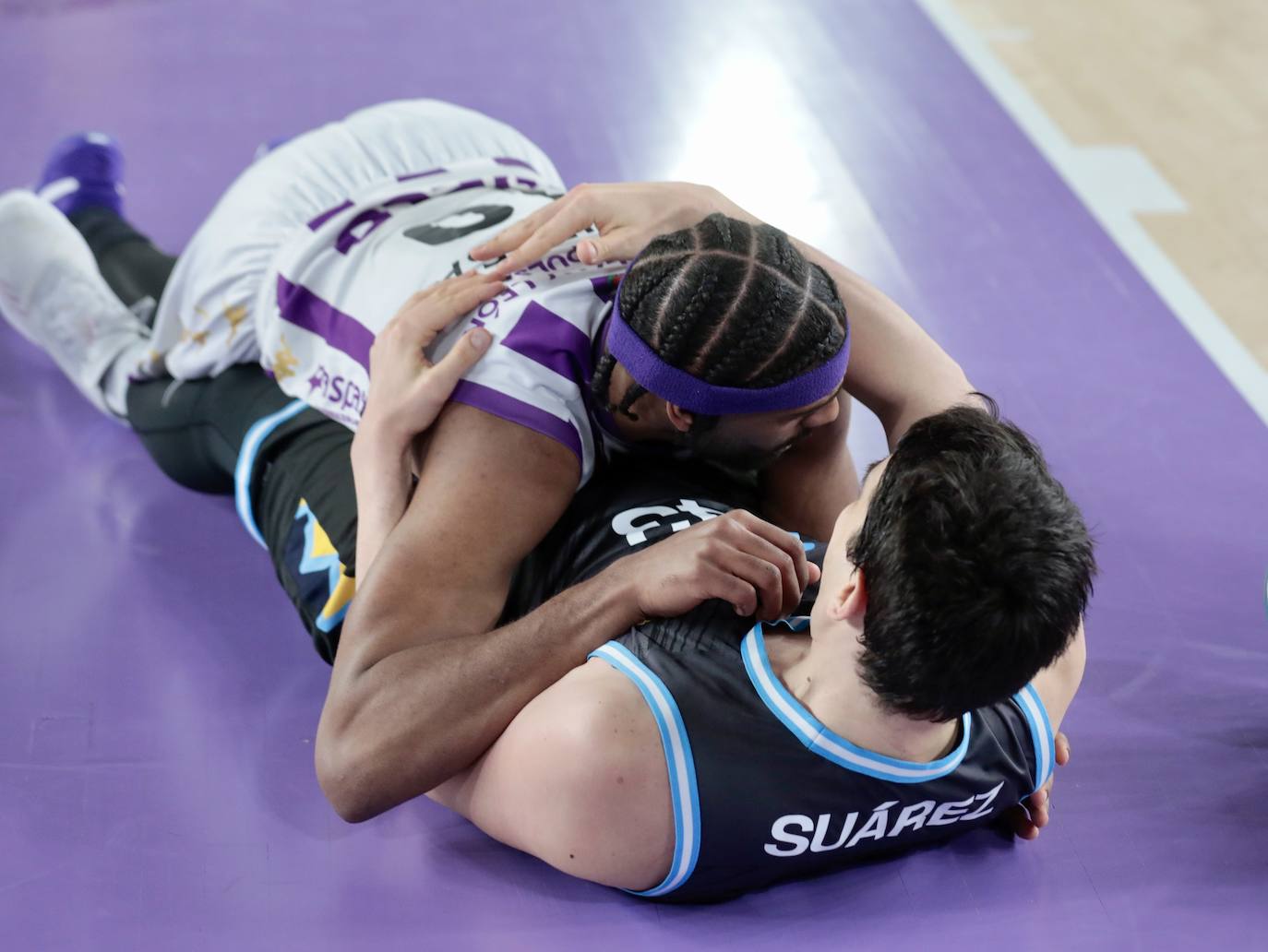 El partido del Real Valladolid Baloncesto contra el Oviedo en imágenes