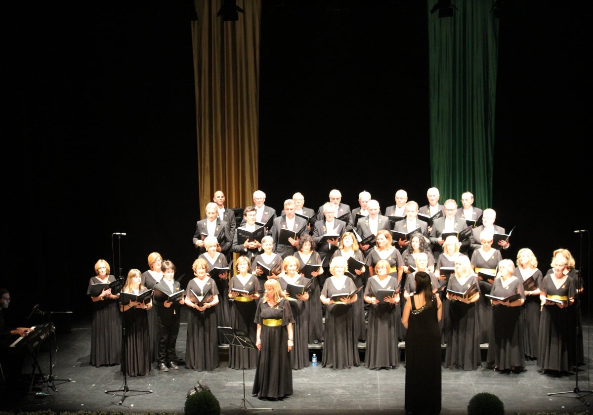 Coral Voces Amigas durante el concierto benéfico