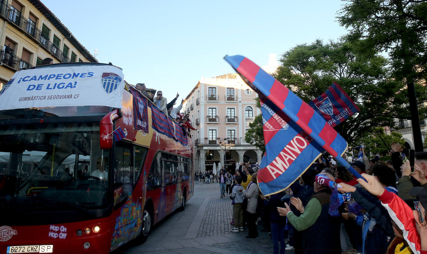 Las fotos de la celebración de la Segoviana en la Plaza Mayor