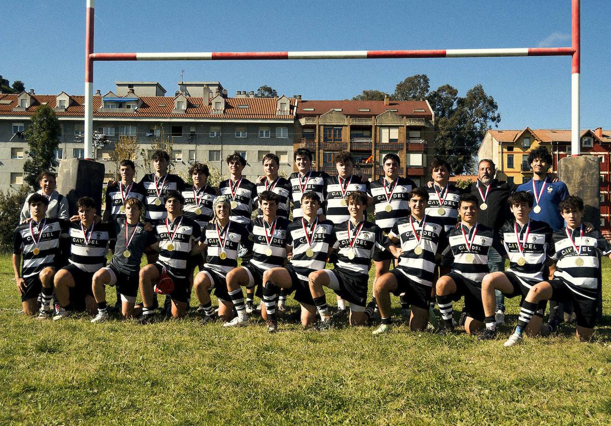 Los integrantes del equipo sub-18 de El Salvador.