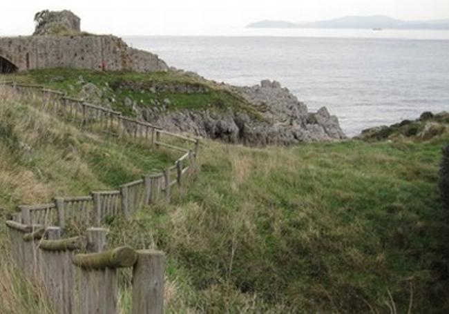 Ruta por la playa en Castro-Urdiales