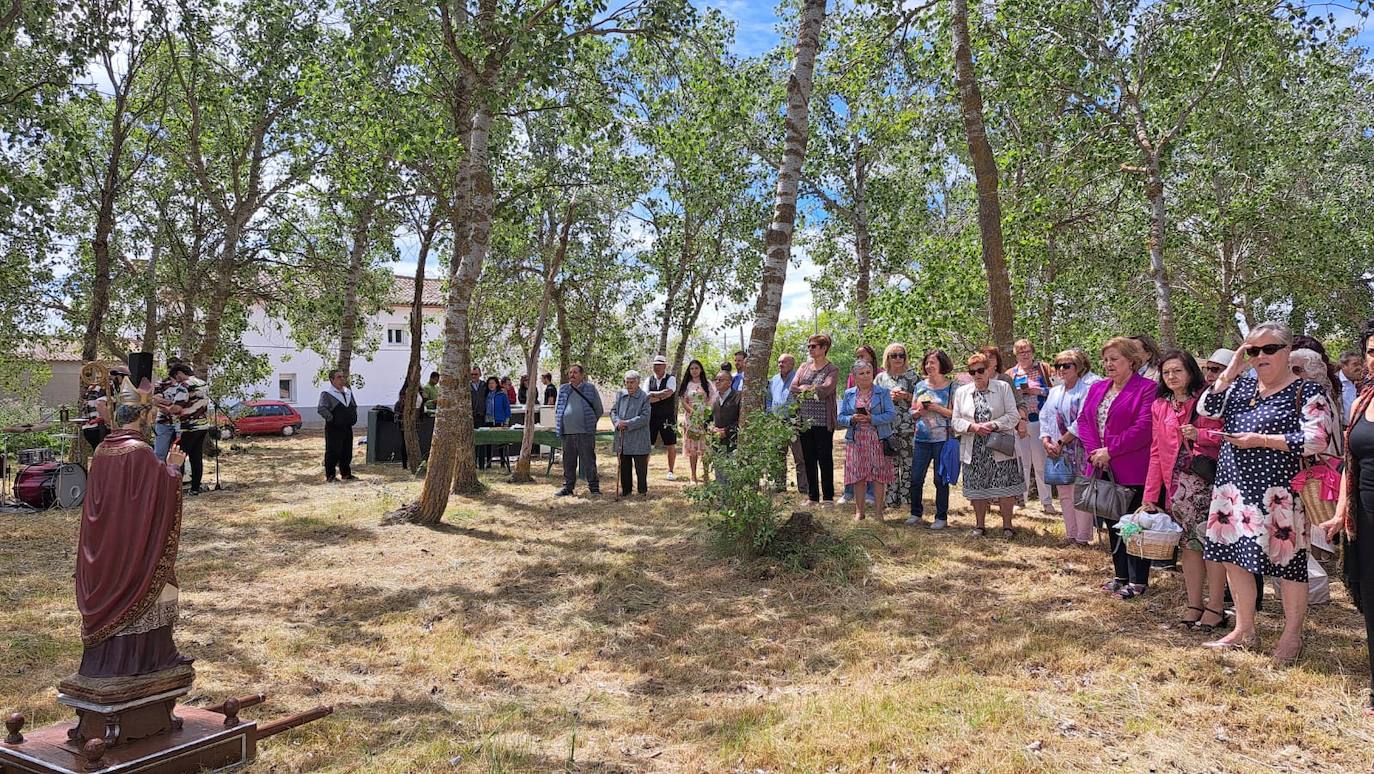 Los campos de Santa Eufemia reciben la bendición de su patrón