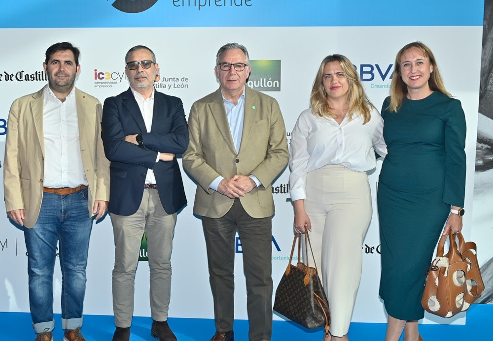 Gloria Hernández, Jorge Caballero, Julián Picapiedra, Jesús de Prado, María Sánchez y Elena Ortega.