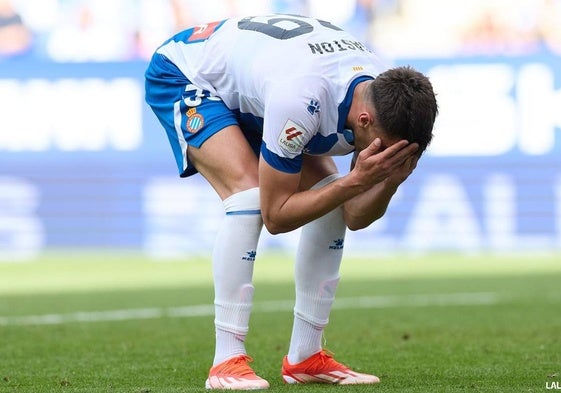 Gastón Valles se lamenta tras una ocasión en el último partido del Espanyol ante el Sporting