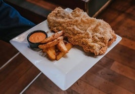 Cachopo presentado al 'Concurso Mejor Cachopo del Mundo' de la sidrería El Antoju