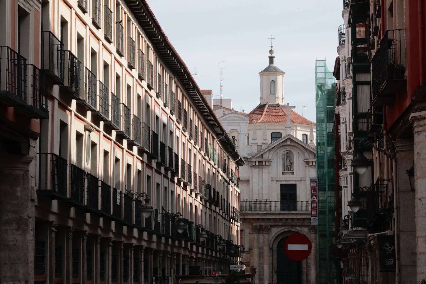 Un paseo por la plaza del Ochavo de Valladolid