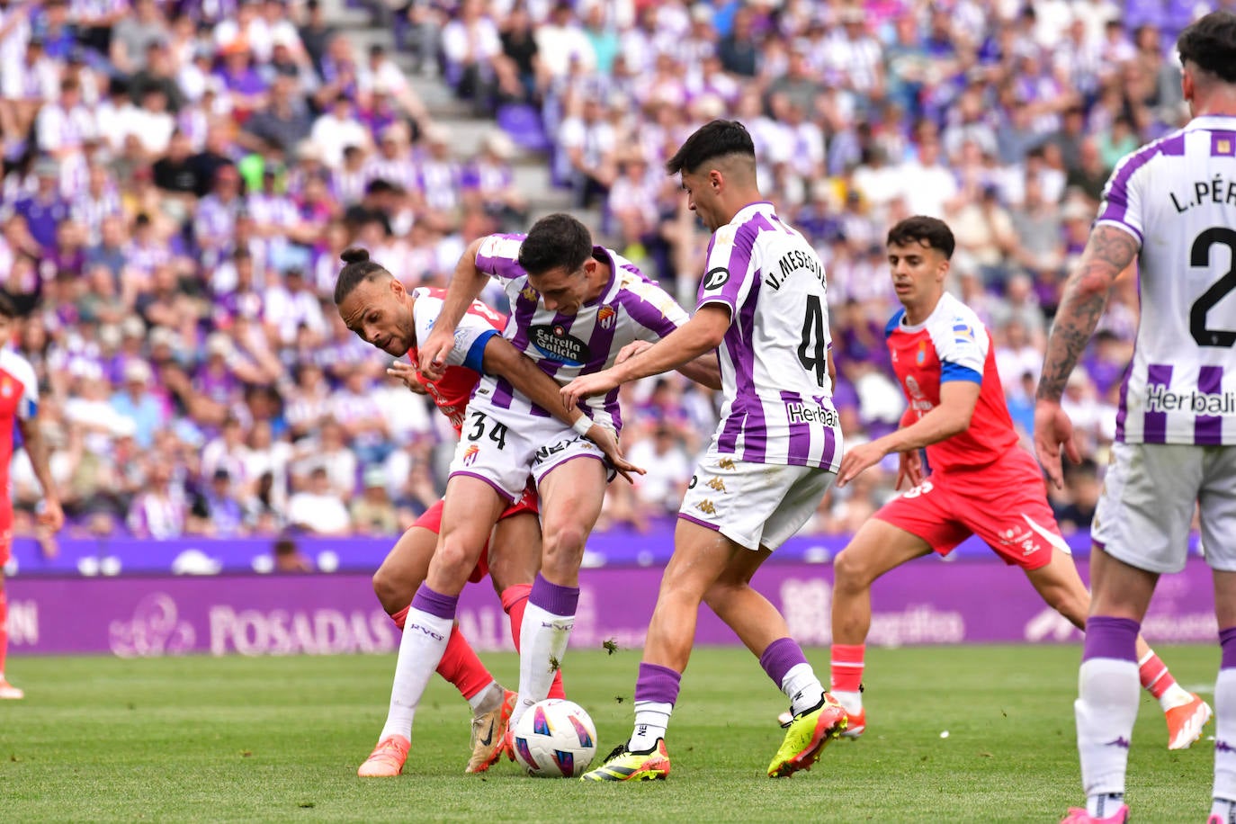 Las imágenes del partido entre el Real Valladolid y el Espanyol