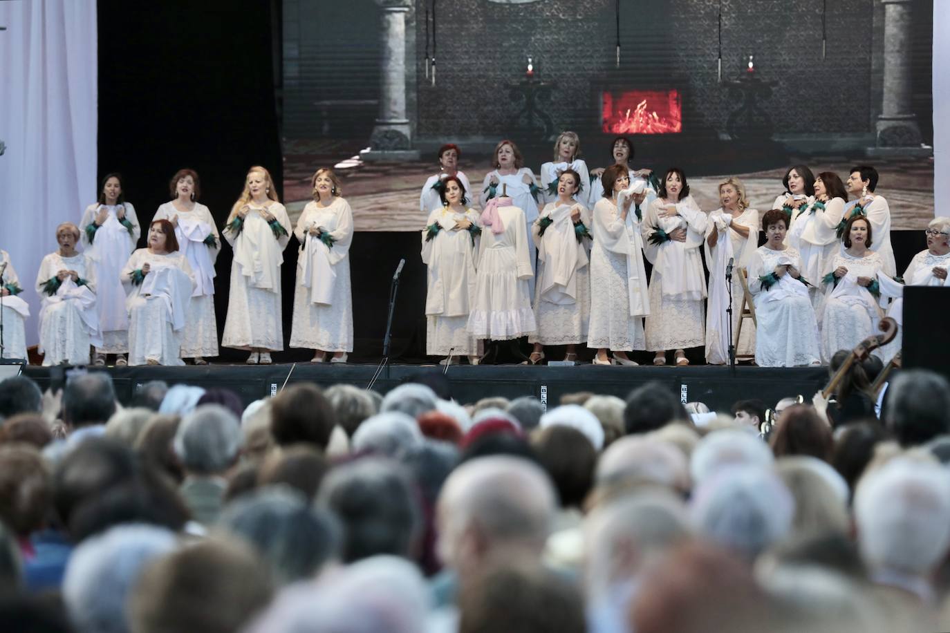 Las imágenes de la celebración de la fiesta de la zarzuela en la Plaza Mayor