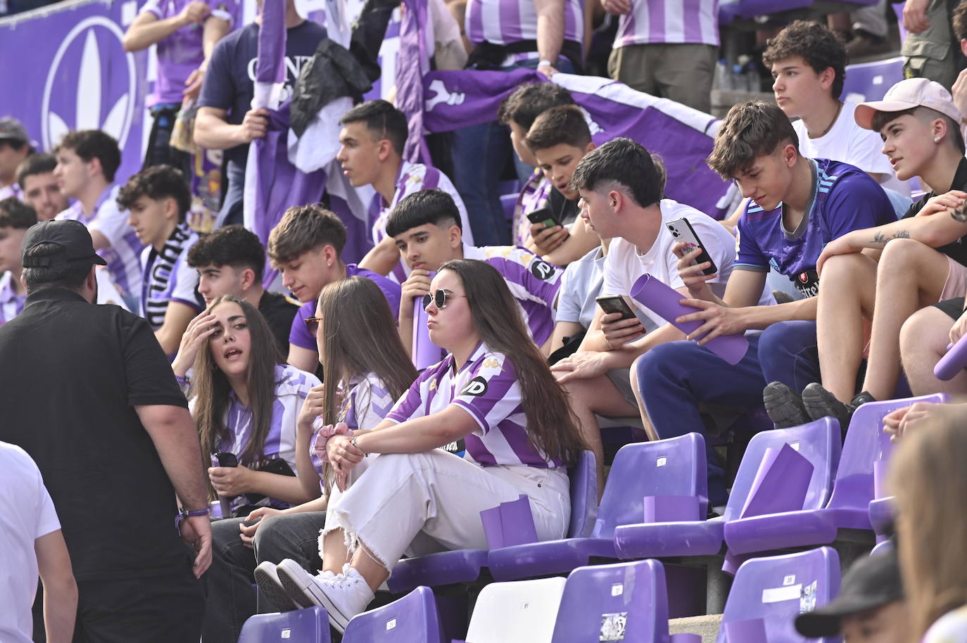 Búscate en la grada del estadio José Zorrilla (3/4)