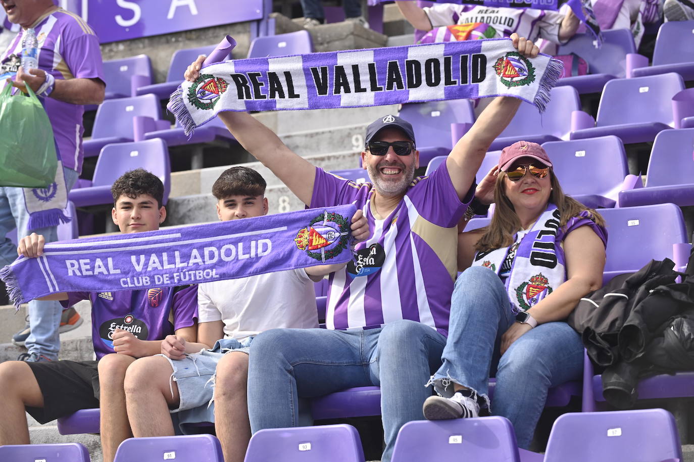 Búscate en la grada del estadio José Zorrilla (3/4)