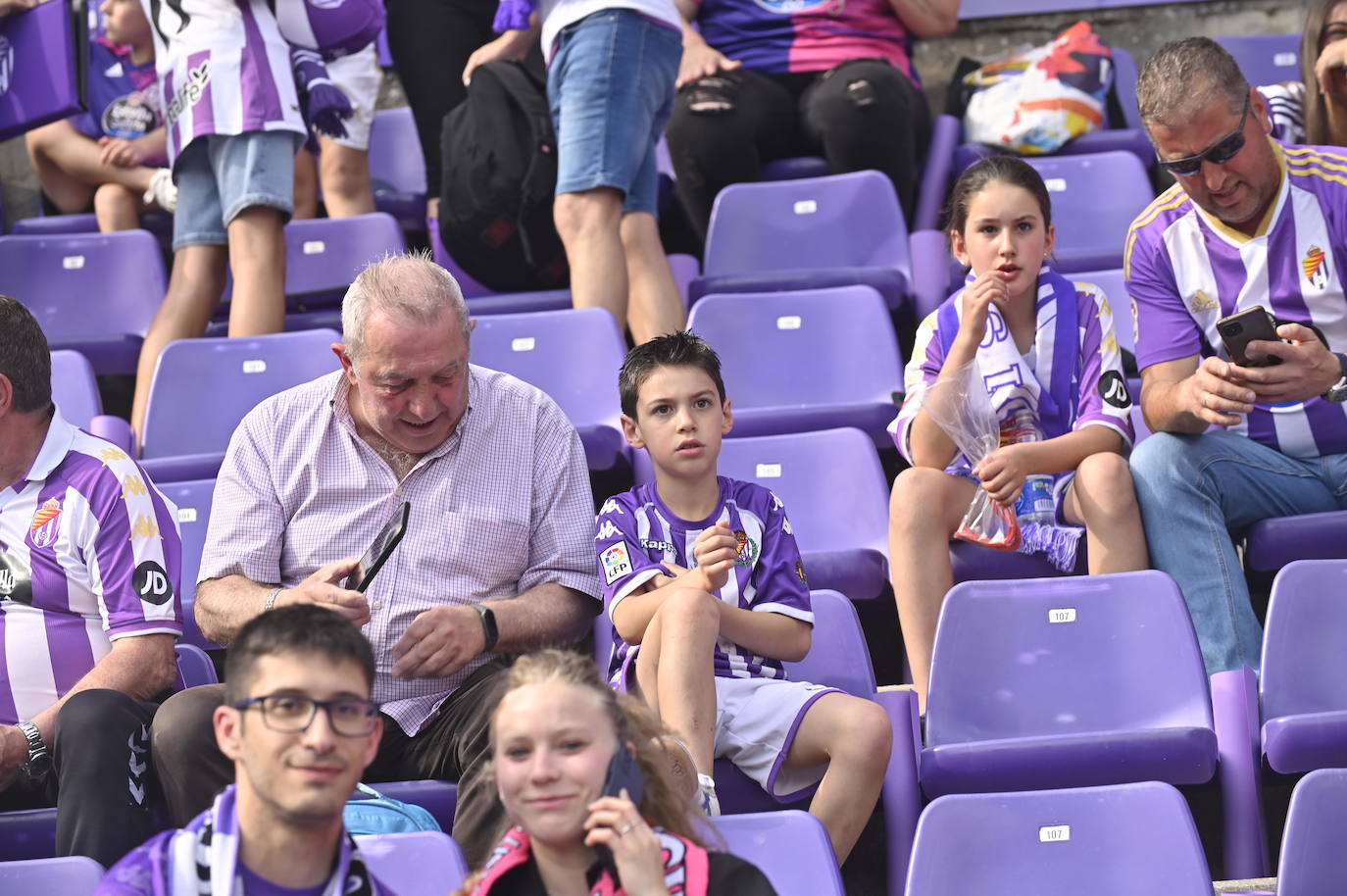 Búscate en la grada del estadio José Zorrilla (3/4)