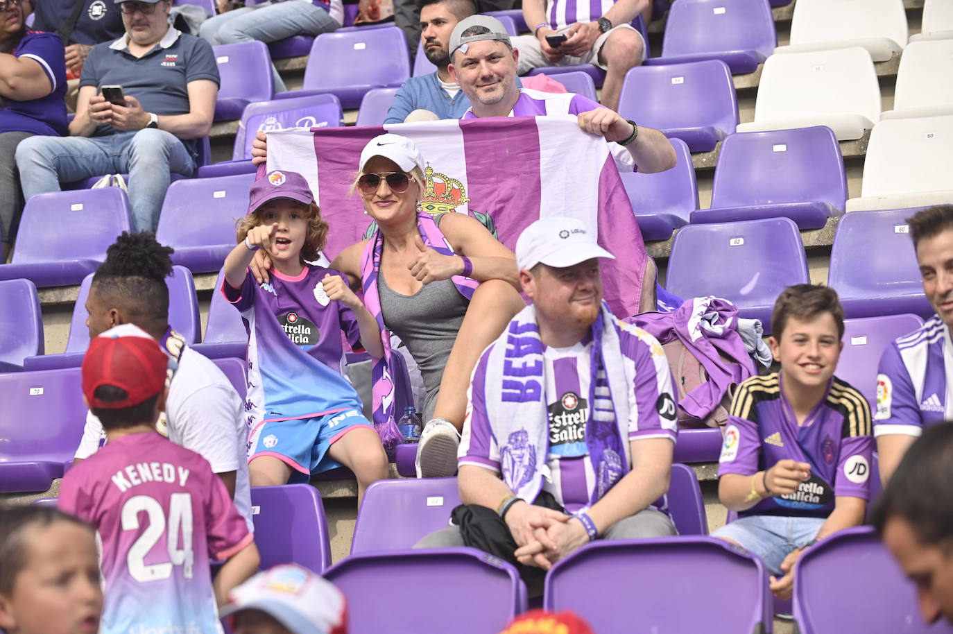 Búscate en la grada del estadio José Zorrilla (4/4)